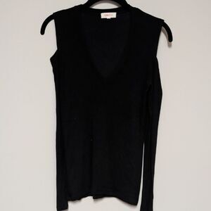 Goldie Black V-Neck Long Sleeve Top